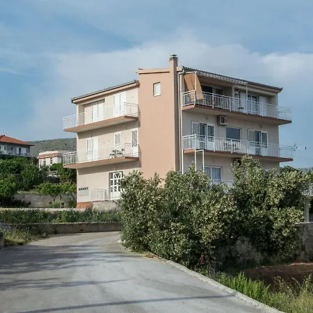 Apartment Modern In Seget Donji With Terrace *