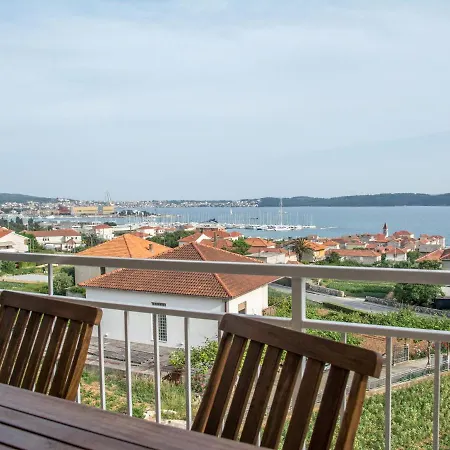 Modern In Seget Donji With Terrace * Trogir