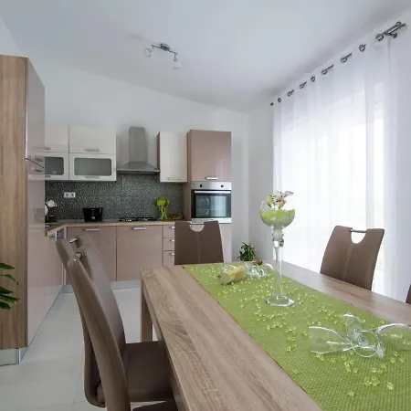 Modern In Seget Donji With Terrace * Trogir