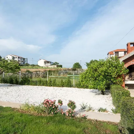 Apartment Modern In Seget Donji With Terrace *