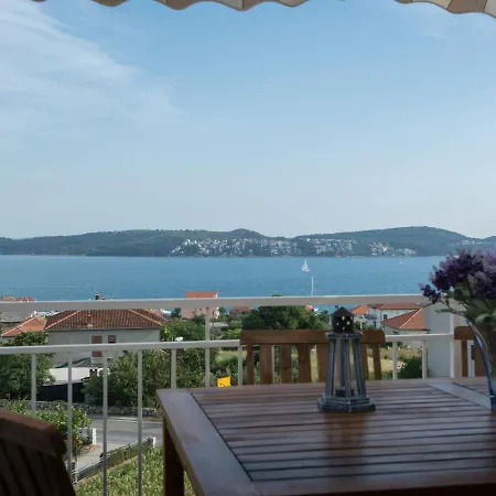 Modern In Seget Donji With Terrace Apartment Trogir
